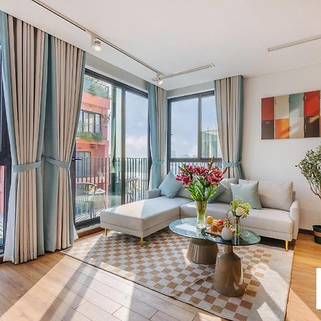 Margaery Boutique Apartment & Skyon9 Rooftop Bar ハノイ市 エクステリア 写真