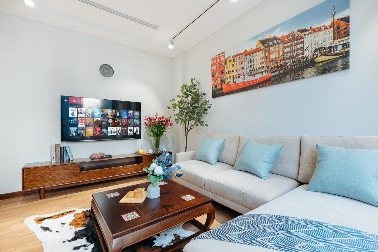 Margaery Boutique Apartment & Skyon9 Rooftop Bar ハノイ市 エクステリア 写真