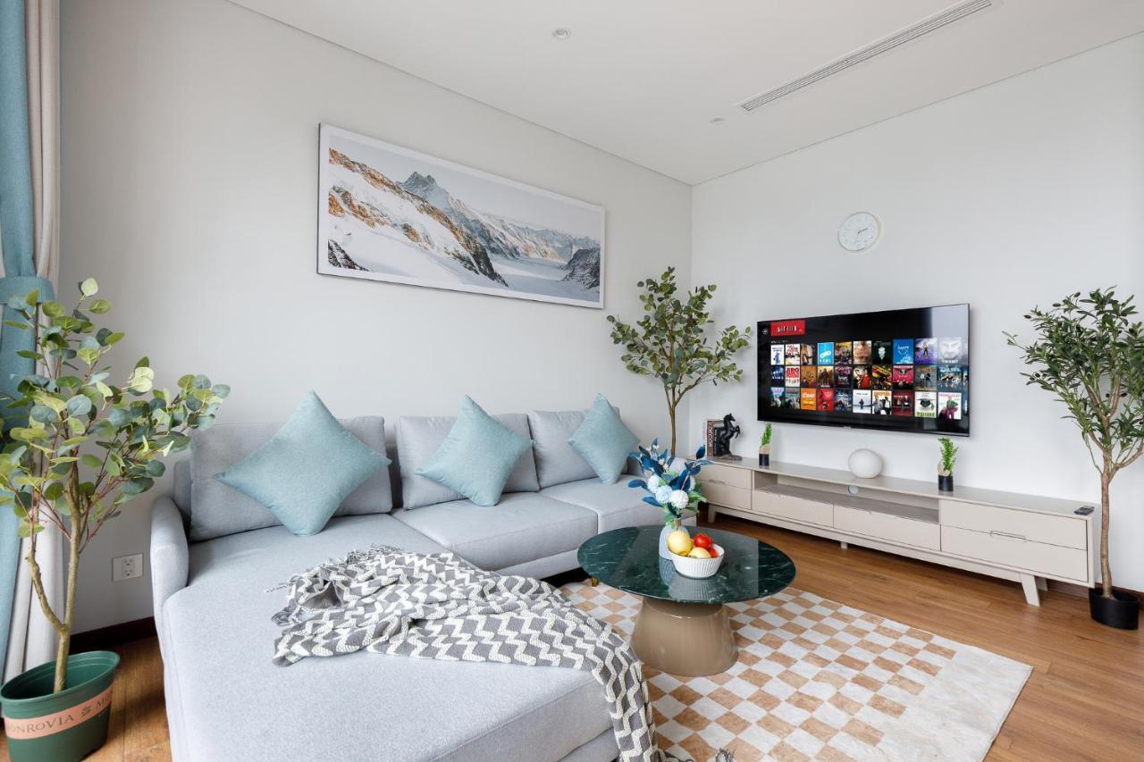 Margaery Boutique Apartment & Skyon9 Rooftop Bar ハノイ市 エクステリア 写真
