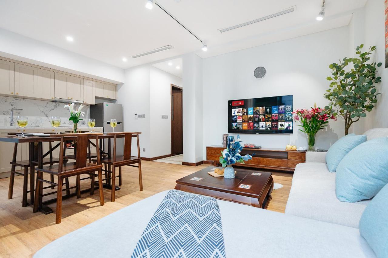 Margaery Boutique Apartment & Skyon9 Rooftop Bar ハノイ市 エクステリア 写真