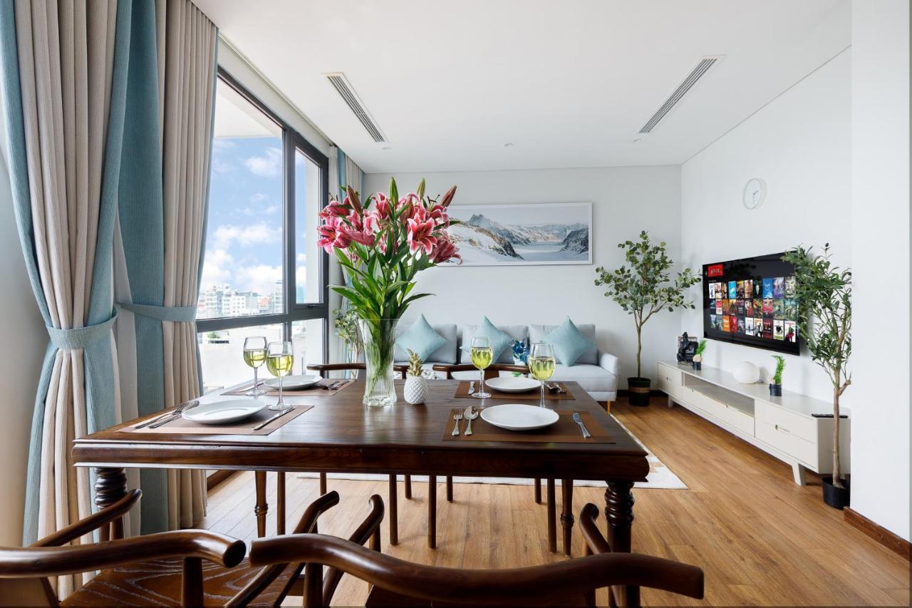 Margaery Boutique Apartment & Skyon9 Rooftop Bar ハノイ市 エクステリア 写真
