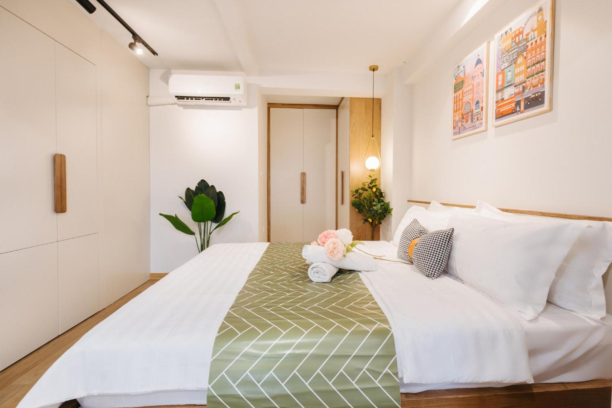 Margaery Boutique Apartment & Skyon9 Rooftop Bar ハノイ市 エクステリア 写真