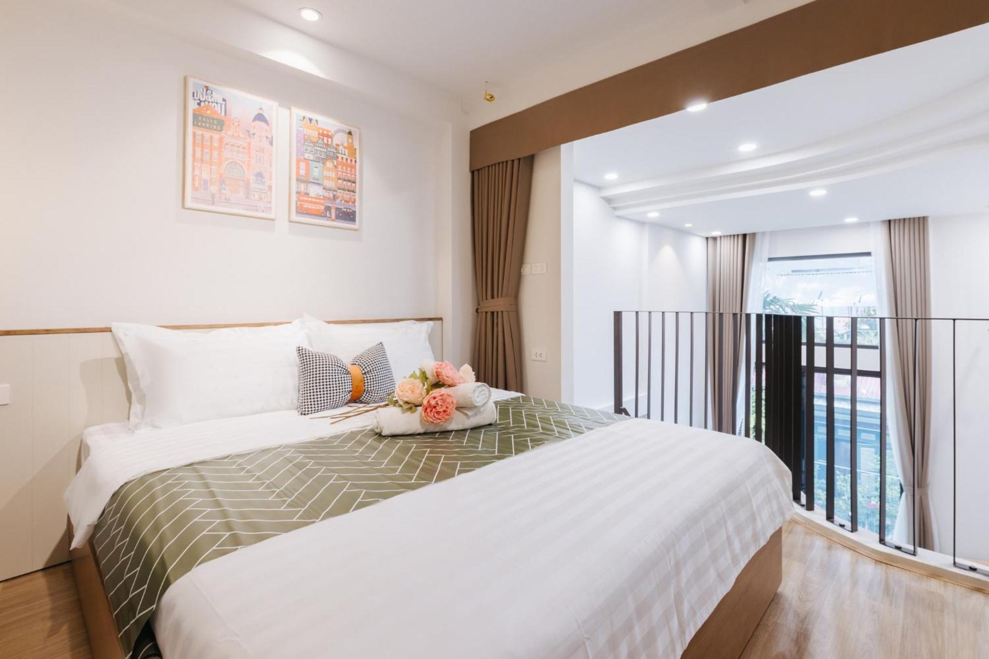Margaery Boutique Apartment & Skyon9 Rooftop Bar ハノイ市 エクステリア 写真