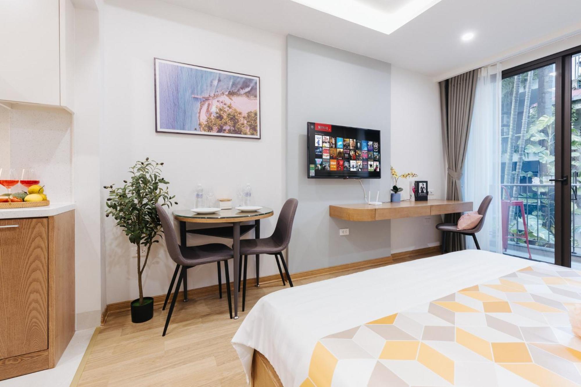 Margaery Boutique Apartment & Skyon9 Rooftop Bar ハノイ市 エクステリア 写真