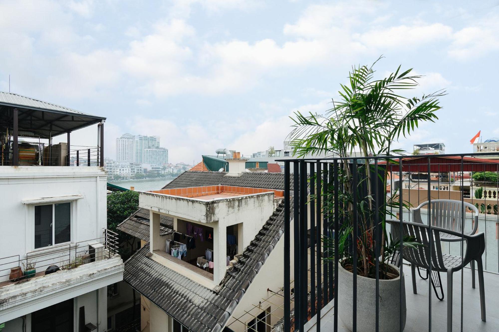 Margaery Boutique Apartment & Skyon9 Rooftop Bar ハノイ市 エクステリア 写真