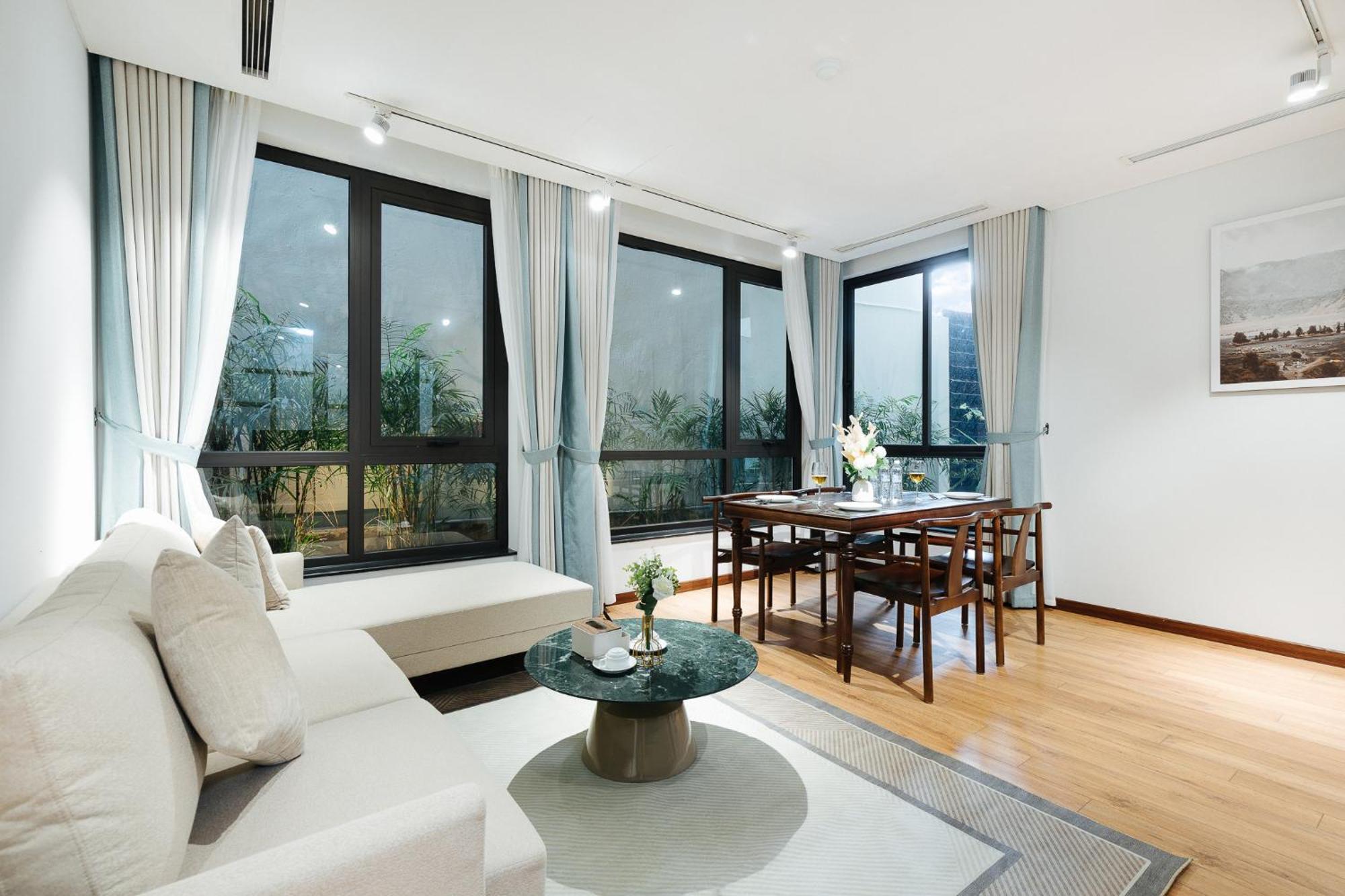 Margaery Boutique Apartment & Skyon9 Rooftop Bar ハノイ市 エクステリア 写真